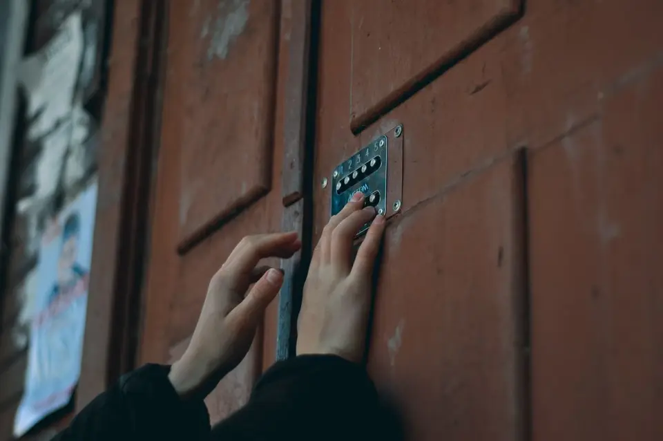 Cerradura con huella o con teclado: cuál elegir