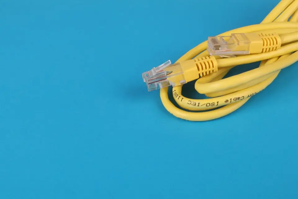 Qué necesitas para instalar cámaras PoE en casa